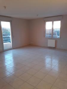 For rent Bourg-de-thizy 4 rooms 87 m2 Rhone (69240) photo 1