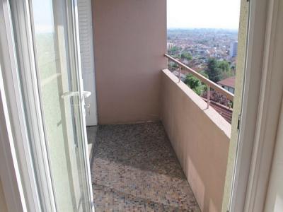 For rent Clermont-ferrand 3 rooms 59 m2 Puy de dome (63100) photo 2
