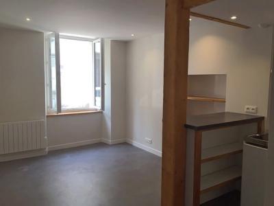 For rent Clermont-ferrand 1 room 23 m2 Puy de dome (63100) photo 0