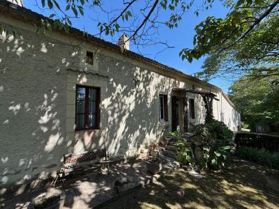 For sale Dausse 5 rooms 102 m2 Lot et garonne (47140) photo 3