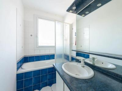 For sale Chaville 4 rooms 81 m2 Hauts de Seine (92370) photo 3