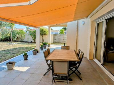 For sale 5 rooms 133 m2 Vendee (85180) photo 2