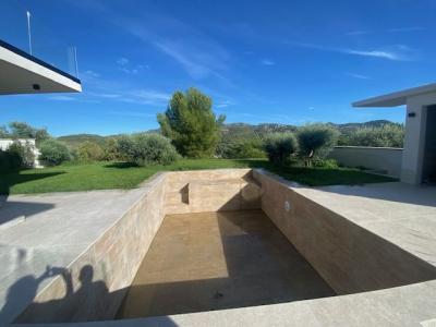 For sale 5 rooms 170 m2 Bouches du Rhone (13190) photo 3