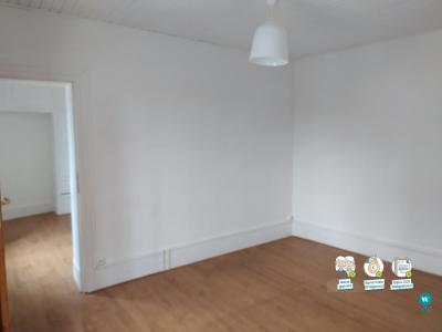 For rent Mureaux 3 rooms 47 m2 Yvelines (78130) photo 2