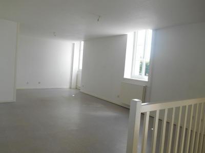 For rent Bois-sainte-marie 2 rooms 44 m2 Saone et loire (71800) photo 3