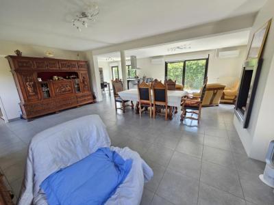 For sale Cambrai 9 rooms 220 m2 Nord (59400) photo 2