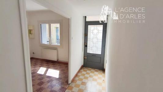 For sale Arles 4 rooms 74 m2 Bouches du Rhone (13200) photo 4