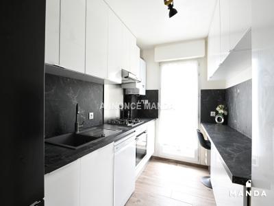 For rent Nanterre 4 rooms 77 m2 Hauts de Seine (92000) photo 4