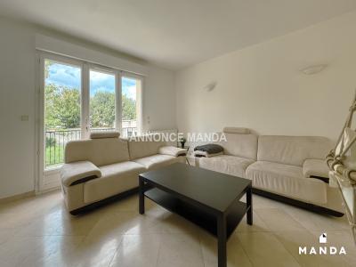 Louer Appartement 9 m2 Creteil