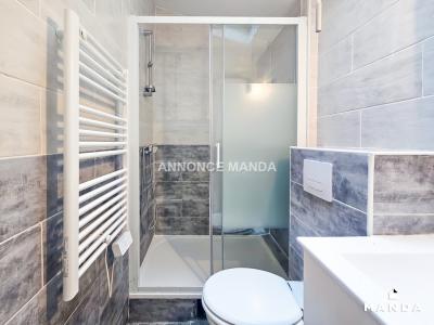 For rent Paris-18eme-arrondissement 2 rooms 30 m2 Paris (75018) photo 1