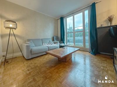 For rent Villejuif 3 rooms 55 m2 Val de Marne (94800) photo 1