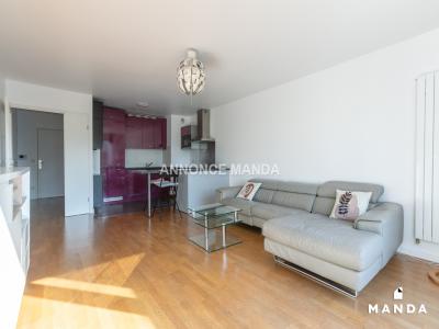 For rent Puteaux 3 rooms 67 m2 Hauts de Seine (92800) photo 2