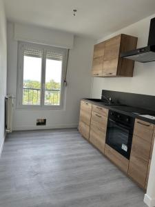 For rent Reims 3 rooms 56 m2 Marne (51100) photo 1