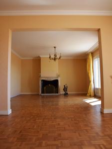 For sale Saint-heand 5 rooms 135 m2 Loire (42570) photo 3