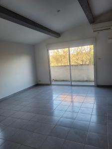 For rent Bastidonne 3 rooms 52 m2 Vaucluse (84120) photo 1