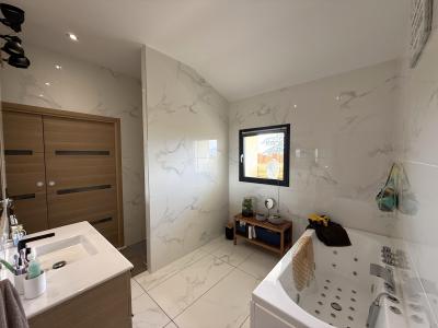 For sale Saint-chamond 4 rooms 103 m2 Loire (42400) photo 4