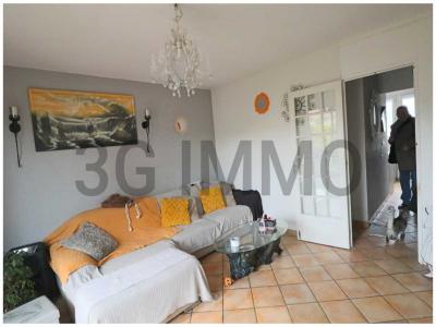 For sale Toulon 3 rooms 60 m2 Var (83200) photo 3