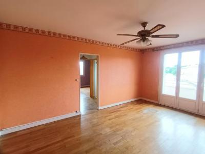 For sale Auxerre 4 rooms 67 m2 Yonne (89000) photo 2