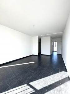 For sale Marseille-11eme-arrondissement 3 rooms 57 m2 Bouches du Rhone (13011) photo 2