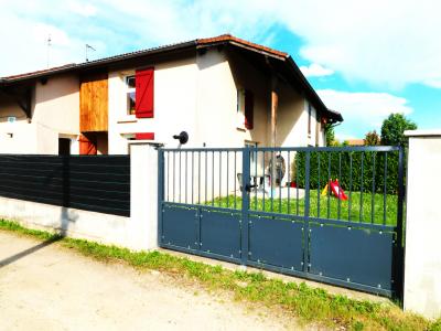 For sale Vonnas 5 rooms 103 m2 Ain (01540) photo 0