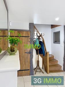 For sale Villiers-en-plaine 10 rooms 202 m2 Deux sevres (79160) photo 3