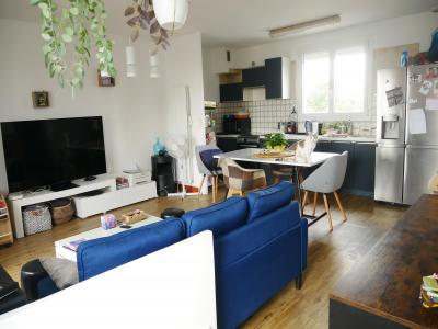 For sale Semussac 5 rooms 83 m2 Charente maritime (17120) photo 1