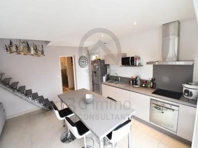 For sale Sauvian SARIGNAN 4 rooms 80 m2 Herault (34410) photo 4