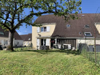 For sale Saint-germain-laval 6 rooms 104 m2 Seine et marne (77130) photo 0