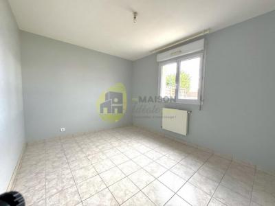 For sale Mehun-sur-yevre 3 rooms 89 m2 Cher (18500) photo 2