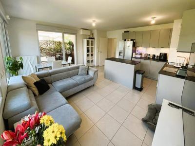 For sale Sainte-foy-les-lyon 4 rooms 85 m2 Rhone (69110) photo 2