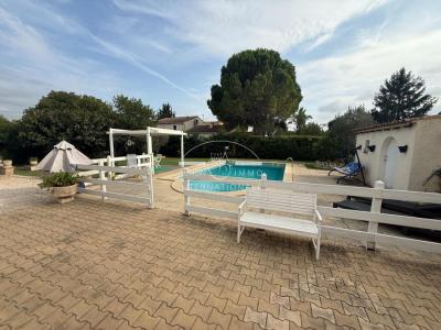 For sale Arles 4 rooms 104 m2 Bouches du Rhone (13200) photo 1