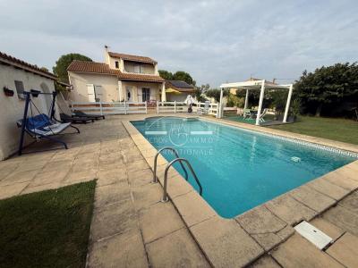 For sale Arles 4 rooms 104 m2 Bouches du Rhone (13200) photo 2