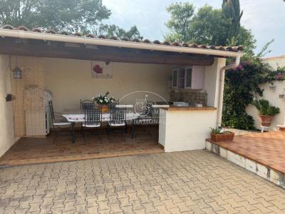 For sale Arles 4 rooms 104 m2 Bouches du Rhone (13200) photo 3