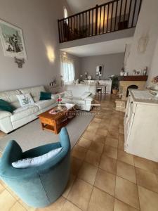 For sale Arles 4 rooms 104 m2 Bouches du Rhone (13200) photo 4