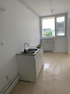 For sale Tourcoing 4 rooms 83 m2 Nord (59200) photo 1
