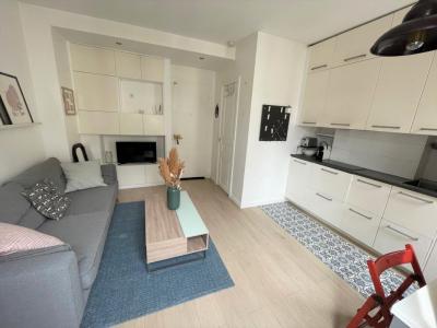 For rent Levallois-perret 2 rooms 31 m2 Hauts de Seine (92300) photo 2
