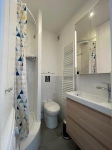 For rent Levallois-perret 2 rooms 31 m2 Hauts de Seine (92300) photo 4
