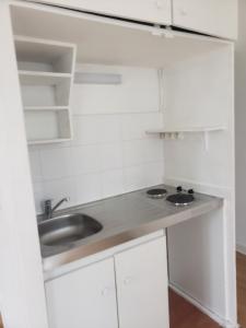 For rent Lyon-2eme-arrondissement 1 room 32 m2 Rhone (69002) photo 4