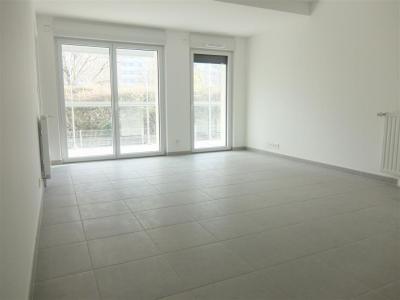 For rent Nantes 2 rooms 44 m2 Loire atlantique (44200) photo 0