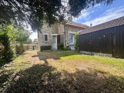 For sale 4 rooms 79 m2 Aisne (02200) photo 0