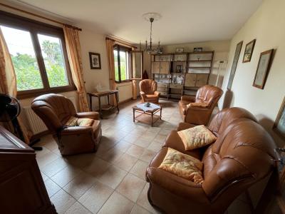 For sale 5 rooms 140 m2 Herault (34210) photo 3
