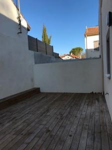 For sale 1 B RUE ENCLOS GOUBERT 4 rooms 73 m2 Gard (30900) photo 2