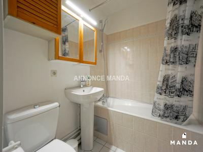Louer Appartement Courbevoie 966 euros