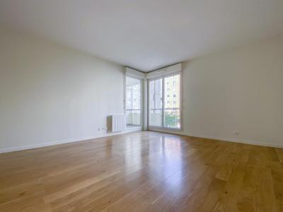 For sale Issy-les-moulineaux 3 rooms 77 m2 Hauts de Seine (92130) photo 2