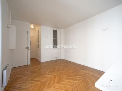 For rent Paris-10eme-arrondissement 2 rooms 39 m2 Paris (75010) photo 2