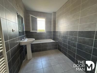 For sale Saint-doulchard 5 rooms 98 m2 Cher (18230) photo 2