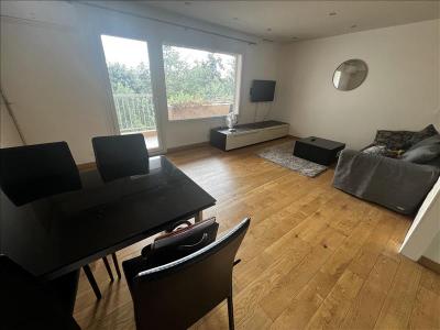 For rent Lyon-8eme-arrondissement 1 room 103 m2 Rhone (69008) photo 1