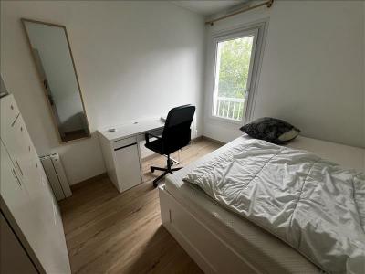 For rent Lyon-8eme-arrondissement 1 room 103 m2 Rhone (69008) photo 3