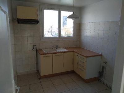 For rent Pessac 3 rooms 60 m2 Gironde (33600) photo 3