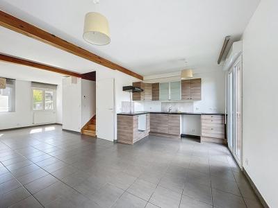 For sale Pierre-benite 4 rooms 83 m2 Rhone (69310) photo 1